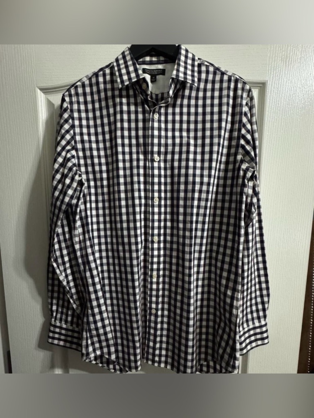 Banana Republic Men's Black and White Check Button-Down Shirt